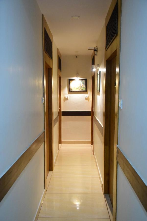Gateway Suites Bombaim Exterior foto